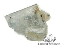 Fluorite bleue groupe de cristaux brut avec quartz